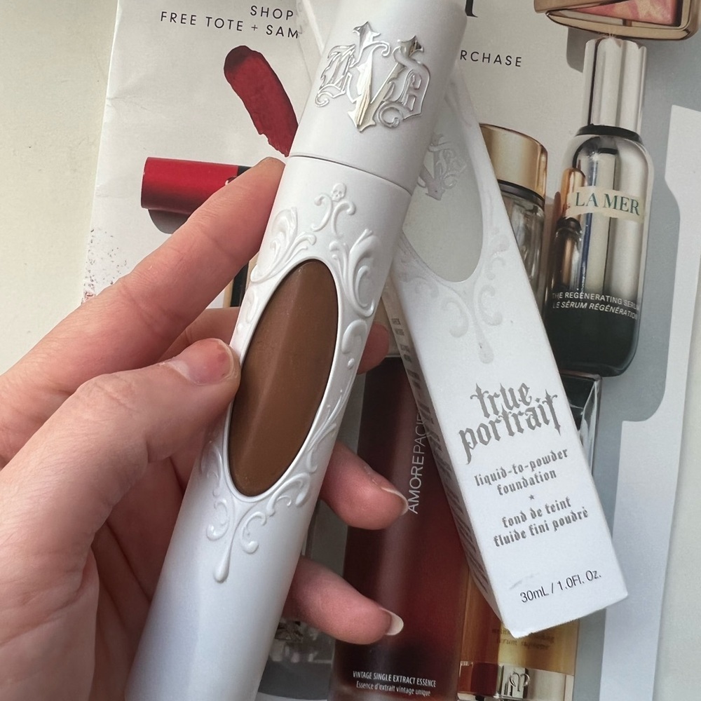 NWB KVD True Portrait Liquid to Powder Foundation Tan 076 - Picture 3 of 4